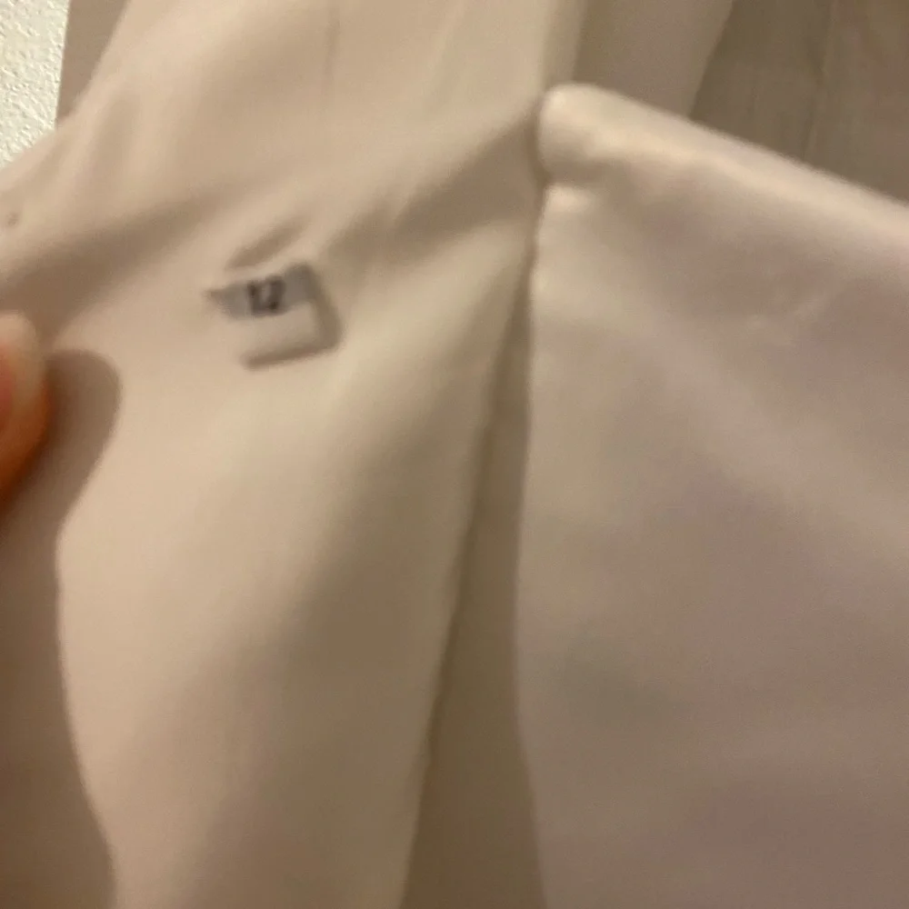 Jennilee Wedding Dress - Picture 4 of 7